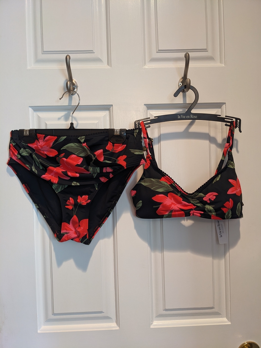 NWT La Vie En Rose Black Floral Bikini Set